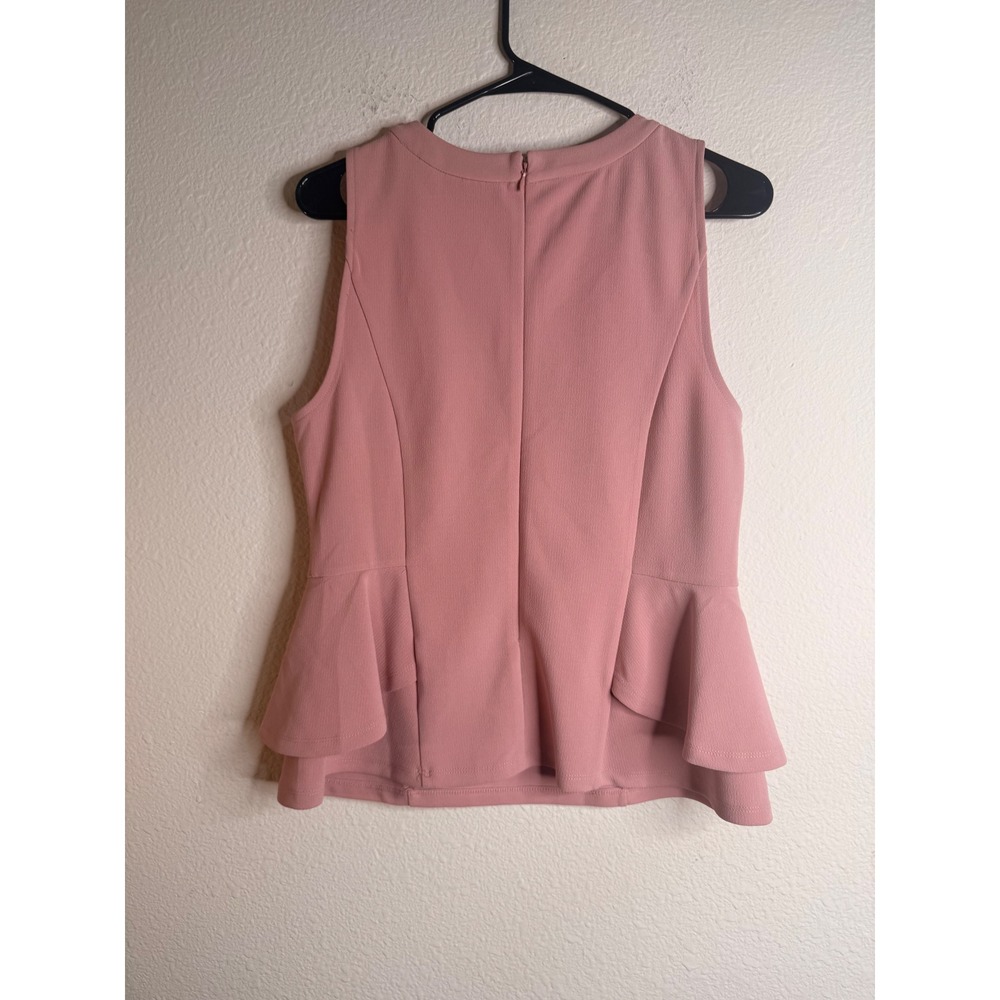 NY&C 7th Avenue Womens M Pink Peplum Top Sleeveless Keyhole Y2K Career - Picture 2 of 8